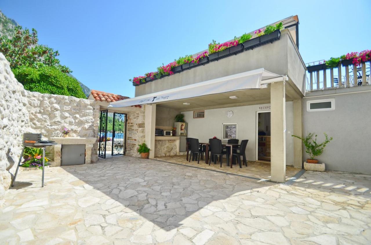 Tau Mir I Dobro Apartment โกตอร์ ภายนอก รูปภาพ