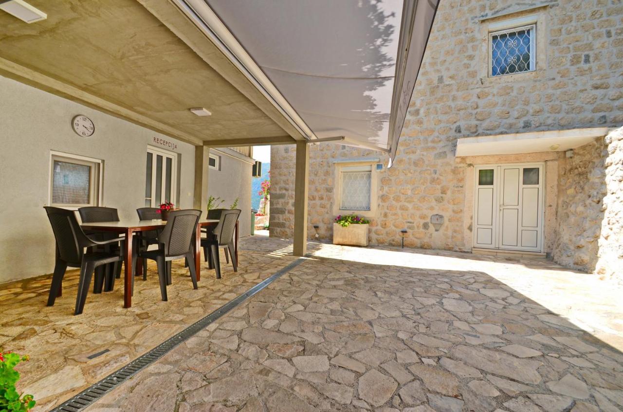 Tau Mir I Dobro Apartment โกตอร์ ภายนอก รูปภาพ